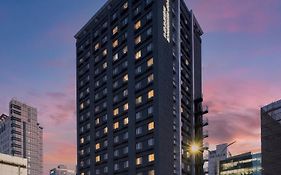 โรงแรมอึลจิโร โค-ออพ เรสซิเด้นซ์